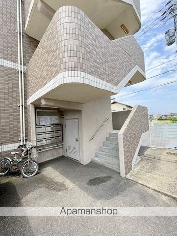 メゾンドール花山手IIの玄関写真
