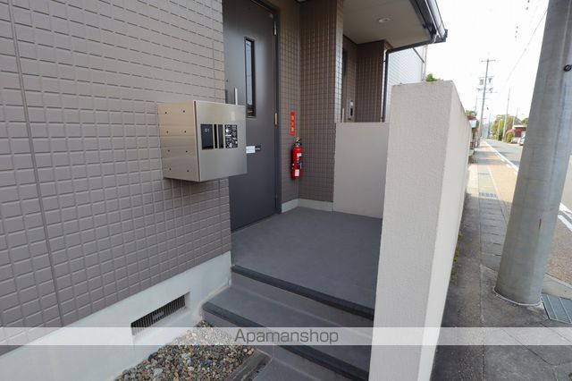 グレイシャス ナガラの玄関写真