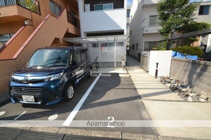 カーサ・バローレ江波二本松[1LDK/32m2]の駐車場