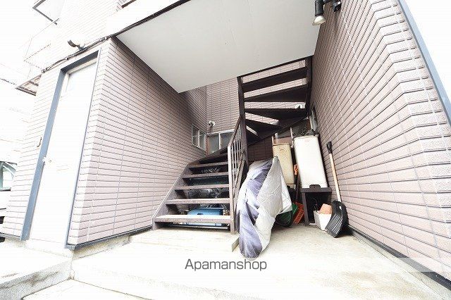マンション水明の玄関写真