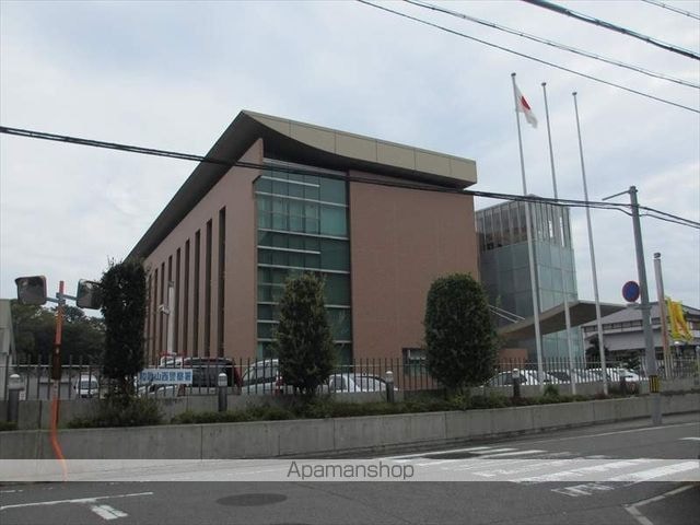 和歌山県和歌山市鷹匠町２丁目[2LDK/63.57m2]の周辺8