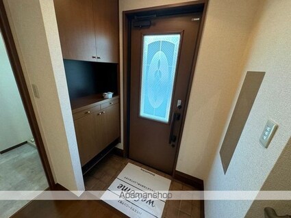 グリーンコート[3LDK/82.68m2]の玄関