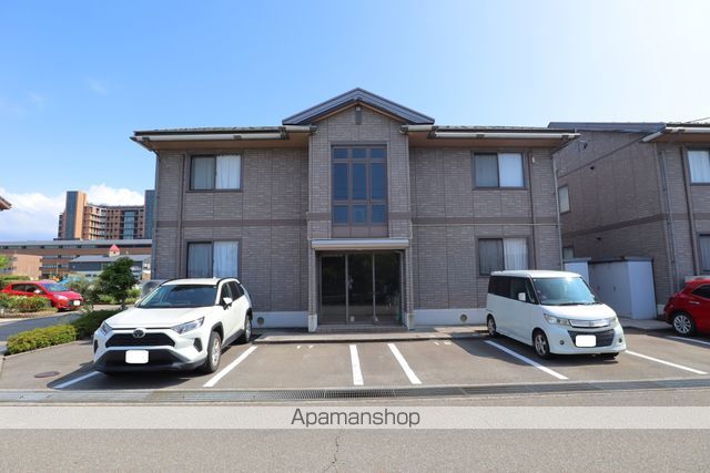 リビングタウン金沢弐番館 Cの外観写真