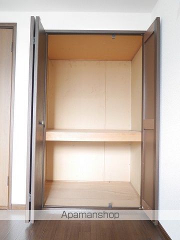ホワイトキャッスル遠見塚7番館の内装写真