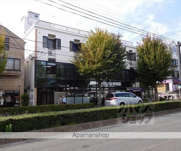 京都市烏丸線 北山駅 徒歩10分 3階建 築33年の外観写真