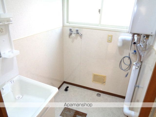 八戸市 2階建 築31年の内装写真
