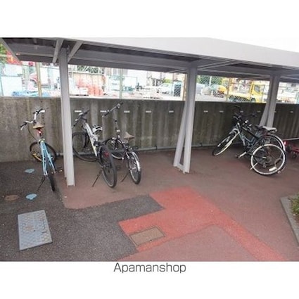 東京都世田谷区喜多見７丁目[1DK/34.91m2]の共用部