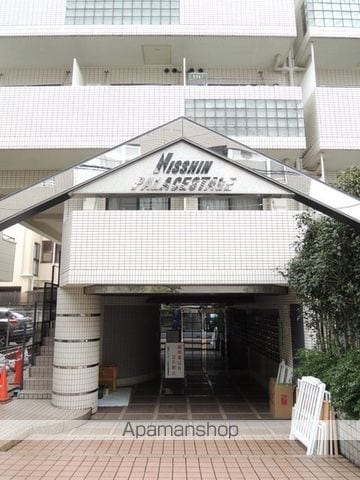 日神パレステージ本駒込の玄関写真