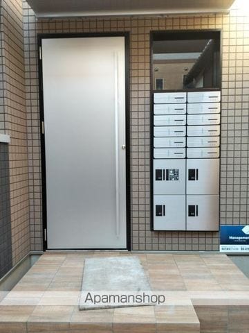 I MAISON RHODONの玄関写真