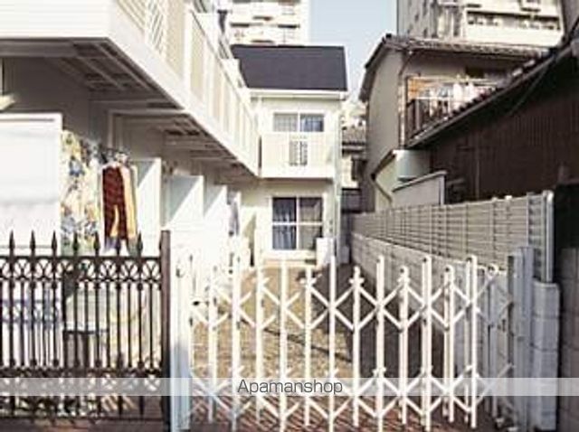 レオパレスハーモニーハイツ中野の外観写真