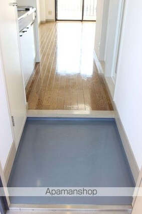 メゾンエル御幸[1R/20.07m2]の玄関