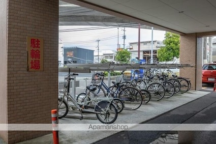 グローバル高松[2LDK/54m2]の共用部1