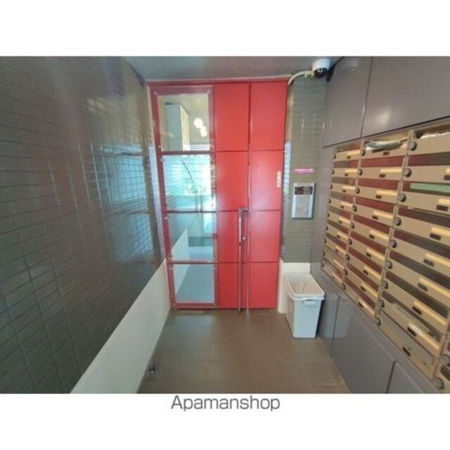 ロンスター三軒茶屋　[1K/20.61m2]の外観2
