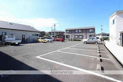 香川県高松市多肥下町[1K/26.8m2]の駐車場
