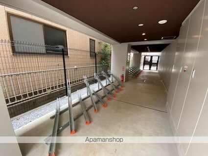ディアレイシャス西武柳沢[1K/25.73m2]の共用部3