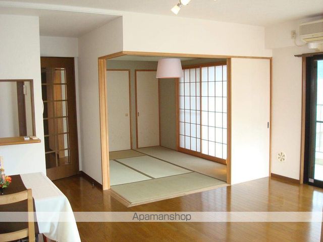 タワーレジデンス甲府中央の内装写真