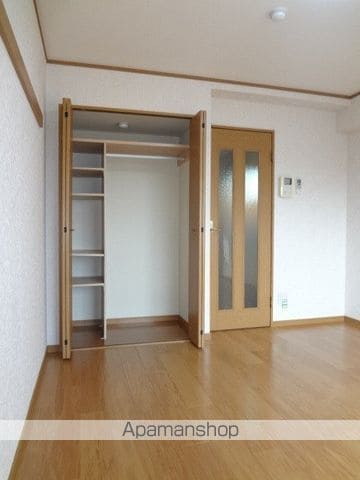 アヴァンティの内装写真