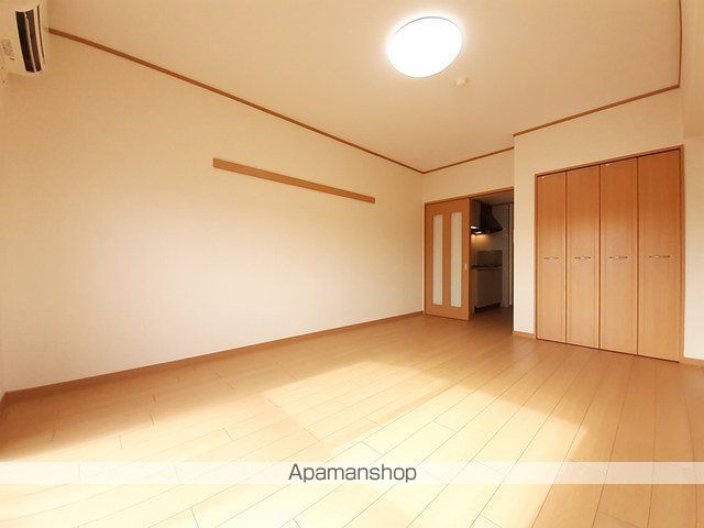 エヴァーグリーンMの内装写真