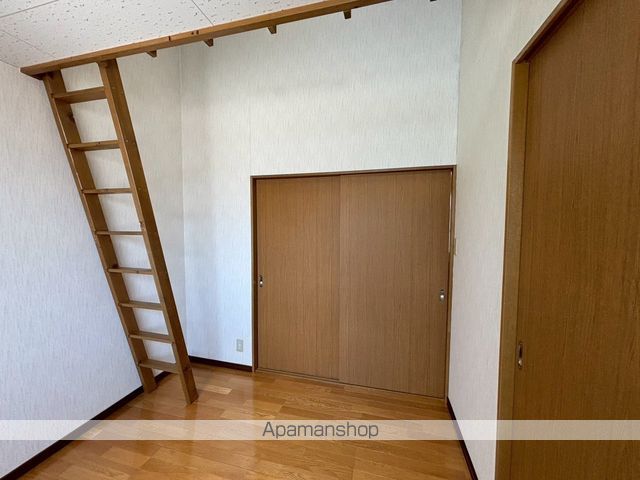 ハンドレッドヴィレッジIの内装写真