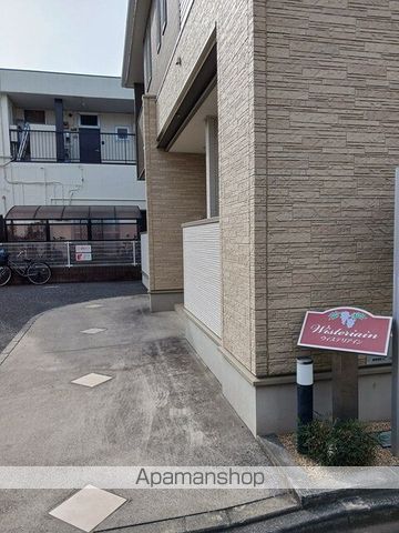 ウィステリアインの玄関写真
