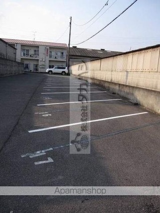 サンハイツ山波[1DK/34.45m2]の駐車場1