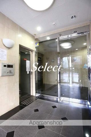 グリフィン横浜・海岸通の玄関写真