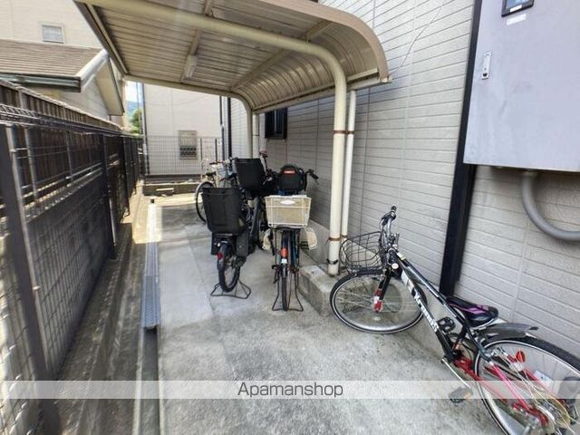 近鉄大阪線 河内山本駅 徒歩28分 2階建 築26年の玄関写真