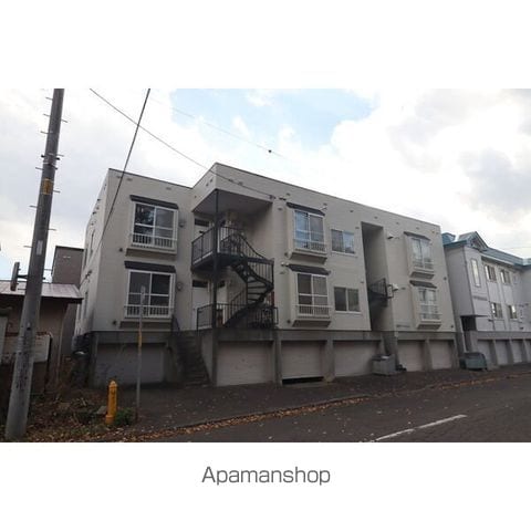 元町アパートメントの内装写真