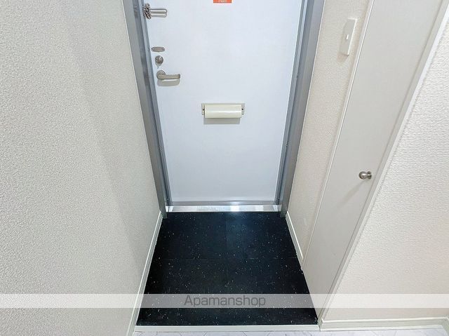 ＩＲいしかわ鉄道 小松駅 バス乗車時間：10分 最寄りバス停で下車 徒歩6分 2階建 築26年の内装写真