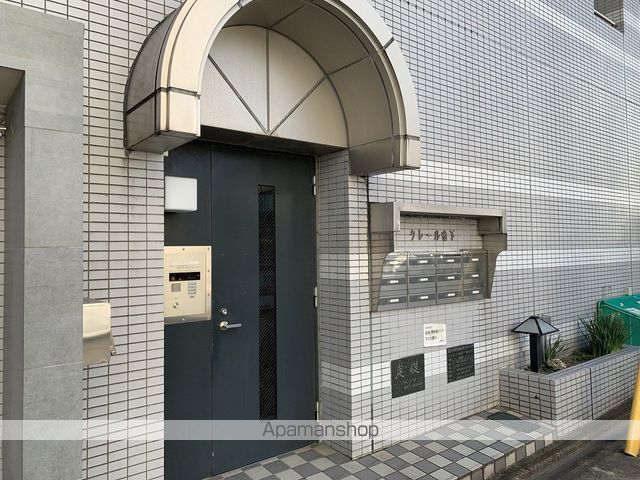 クレール池下の玄関写真