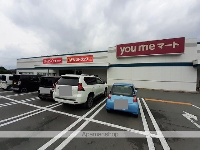 ザナドゥBの周辺写真