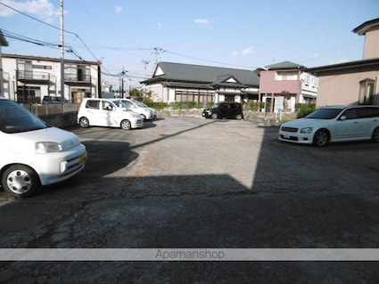 プリンスコート横堀[2DK/43.48m2]の駐車場