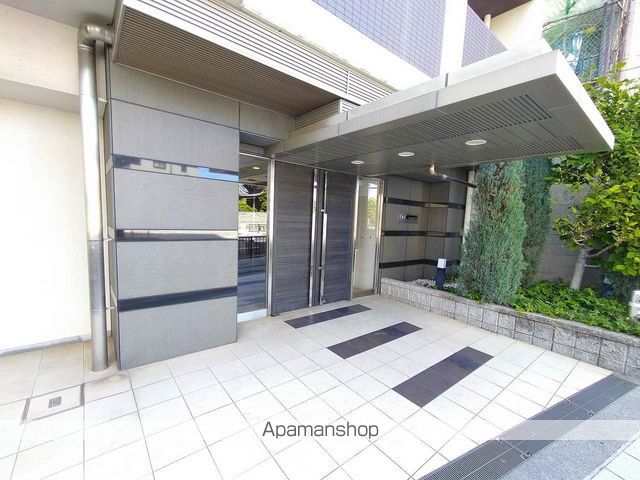 KDX RESIDENCE豊中南の玄関写真