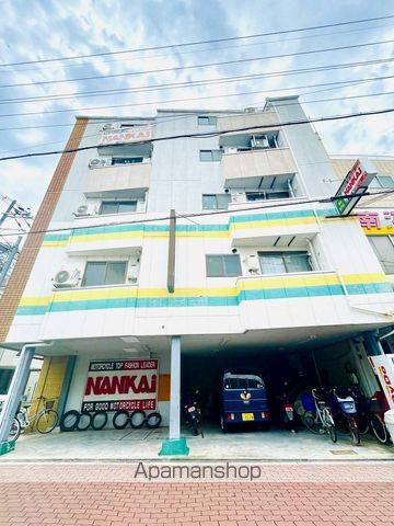 シカマハイツの外観写真
