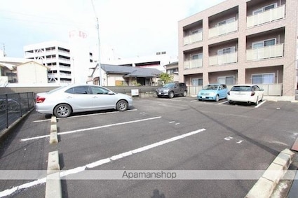 フィネス松島[1K/30.96m2]の駐車場