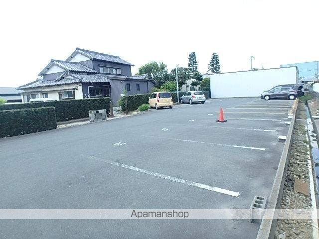 マンションKM-2の外観写真