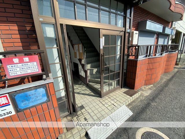 ニッコーハイツの玄関写真