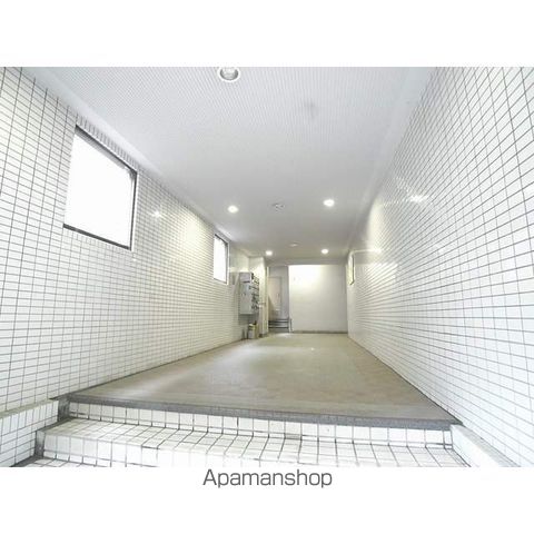 コアクレスト浦和の玄関写真