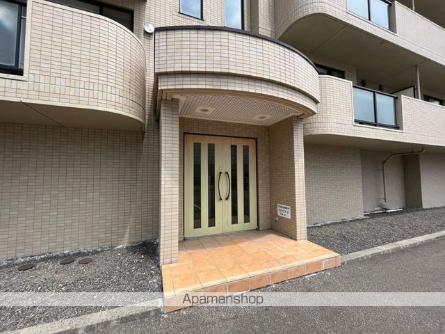 ESTATE 21の玄関写真