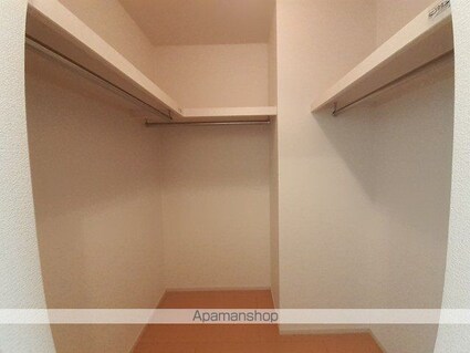 メゾン早坂　弐番館[1R/36.25m2]の収納