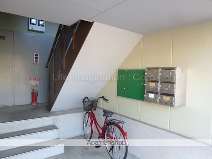 滋賀県甲賀市水口町東名坂[2DK/41.31m2]のエントランス2