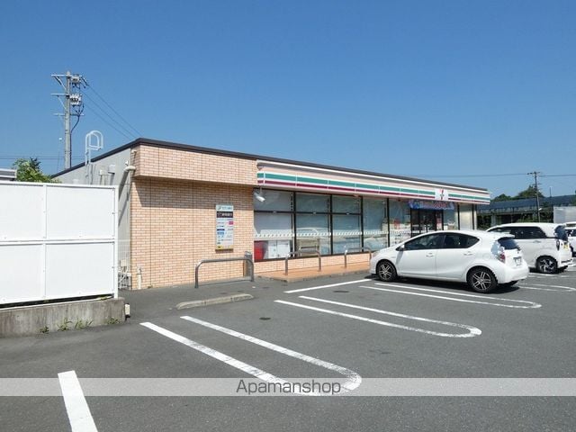 WEST FIELDの周辺写真