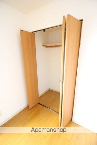 RAPHLESの内装写真