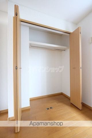 グリーン クリスタルの内装写真