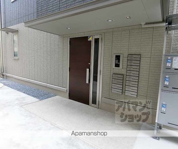 太秦レジデンス E棟の外観写真