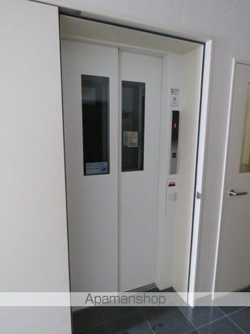 マイスター渋谷マンションの玄関写真