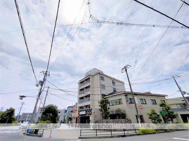 三恵吹田ハイツの外観写真