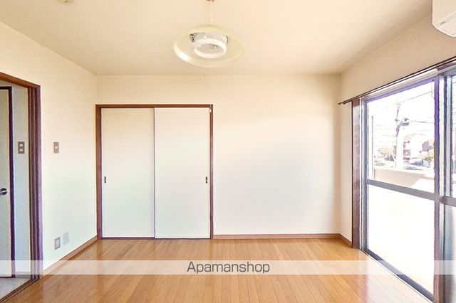 マンションタケシIの内装写真