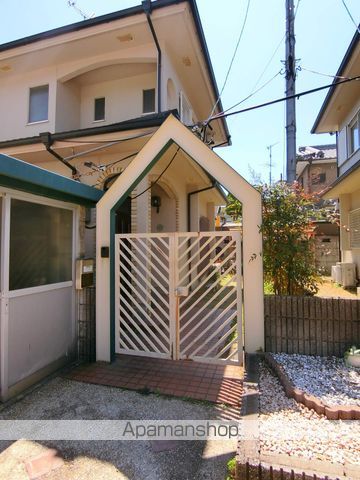 近鉄京都線 興戸駅 徒歩5分 2階建 築41年の玄関写真