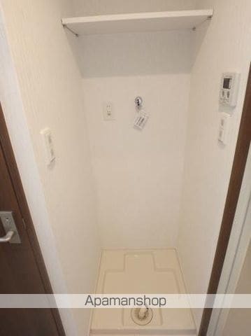 LEAD IN AIS鹿大前の内装写真